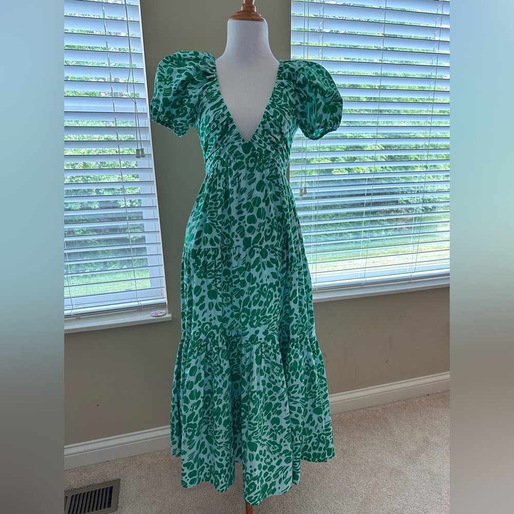 Super cute like new La Ligne Ina dress in 100% cotton in green print XS